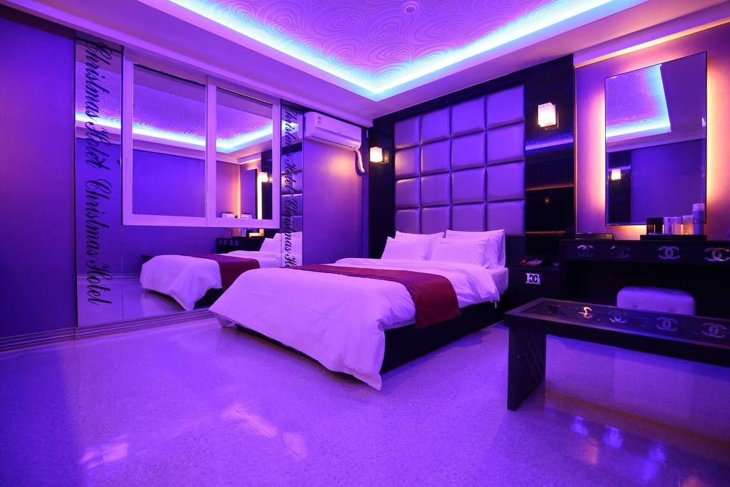 X-Mas Hotel Теджън Екстериор снимка